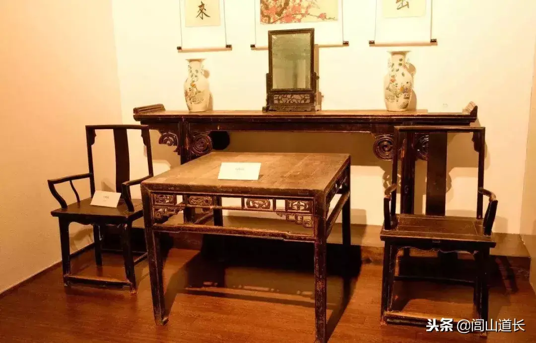 閭山道長：中國八仙桌上吃飯的規矩！