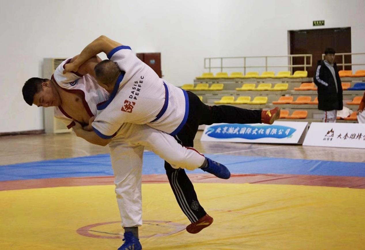 競技體育，摔跤新規則出爐，來自民間，制度上斬斷買通裁判的可能