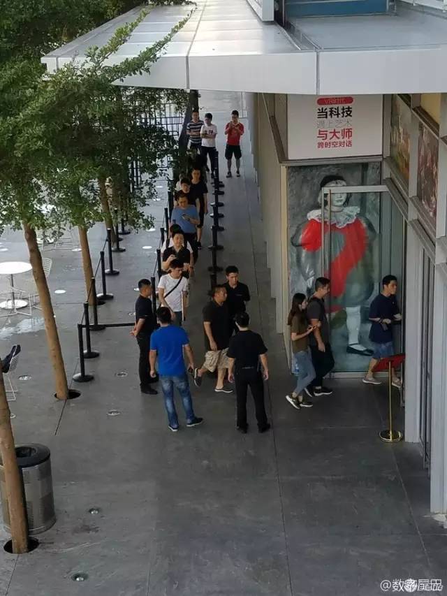 在這，不禁想問，一部手機真的有這么重要嗎？