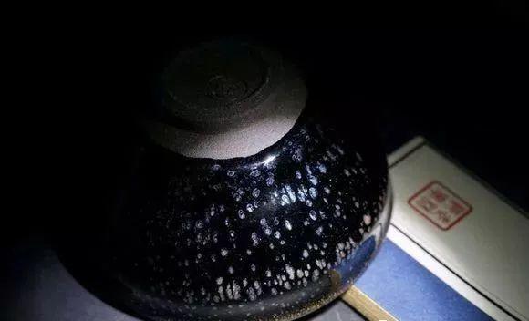氣孔給建盞帶來不一樣的功效