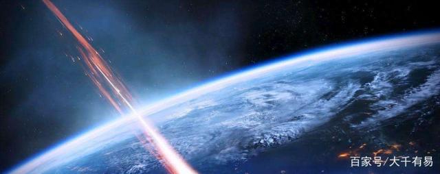 月球是一艘宇宙飞船，内部住着人，还曾到过地球？