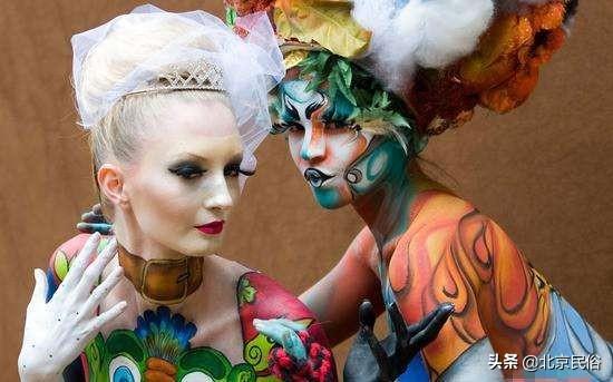 地域決定了紋身的方法，他們紋身的時候都是幾歲？