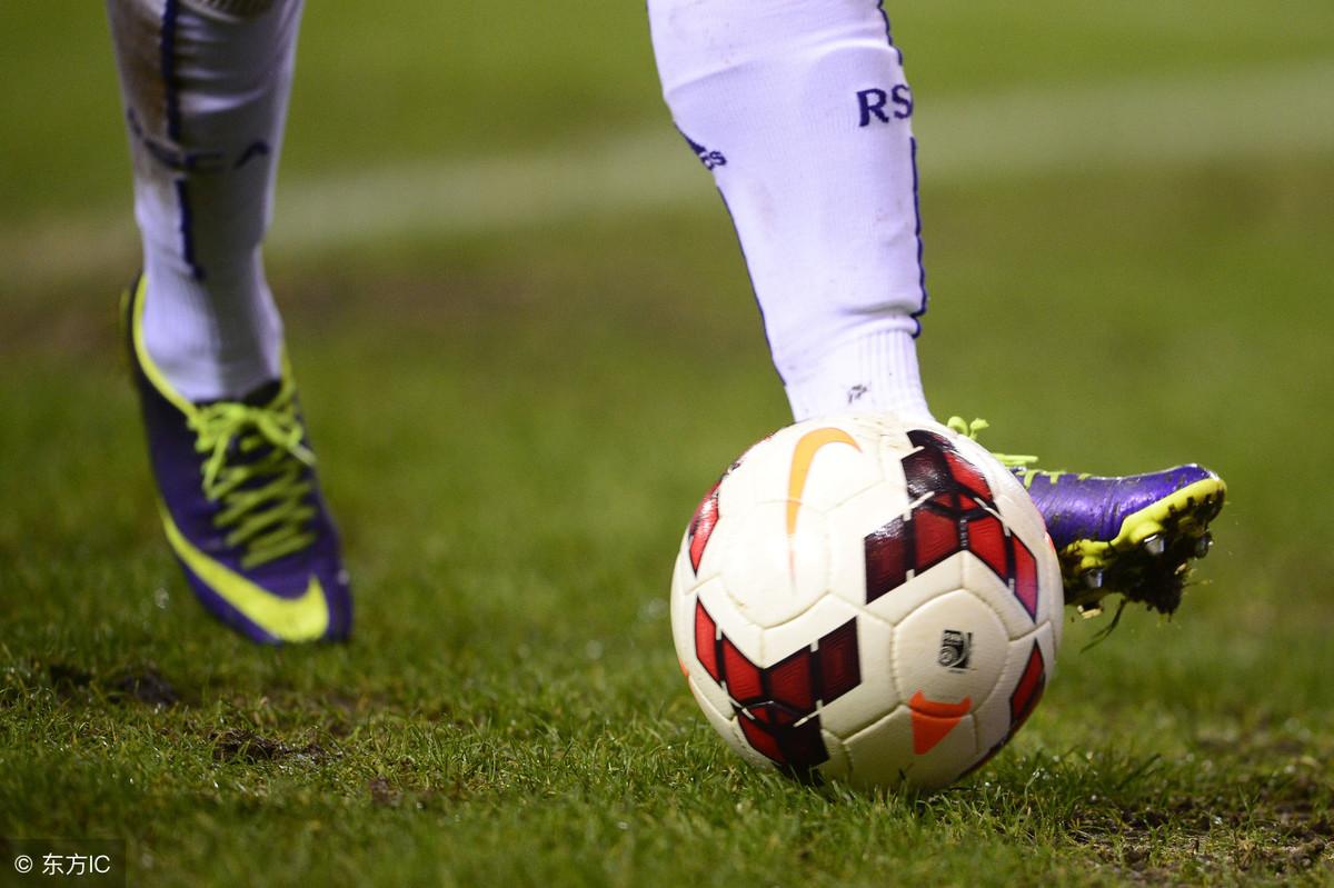 老球迷八字乃富貴命，算命先生聽了遭遇惋惜不已