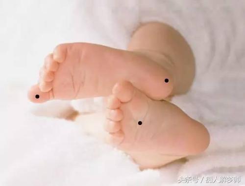 腳底的痣長在哪個位置代表著富貴權勢，又代表著碌碌無為