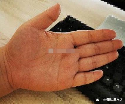 性格有些急躁,不利感情,个性独立不受约束,思考能力强