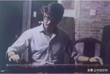 易受文人追捧，難討俗人歡心，它位列四藝之首，原來是有千年淵源