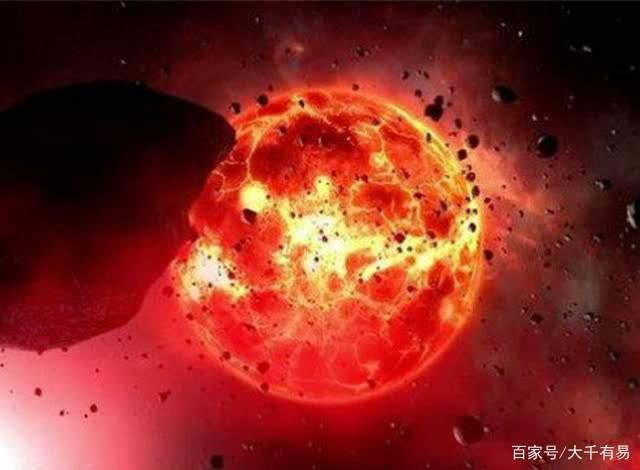 月球是一艘宇宙飞船，内部住着人，还曾到过地球？