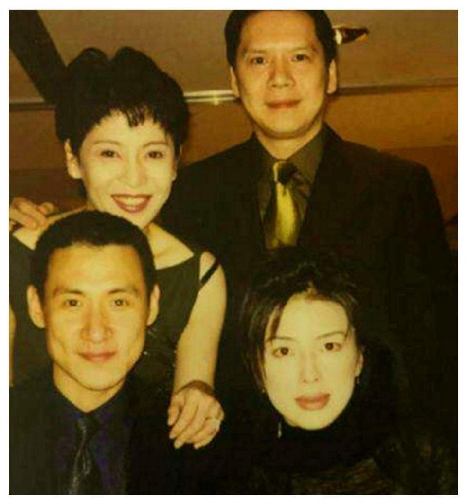 向華強為何能在娛樂圈呼風喚雨?資深算命先生為你深度揭秘