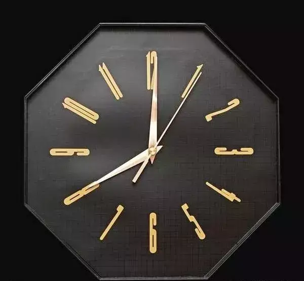 風水知識:掛鍾放對位置,戶主財運旺盛,家庭和睦