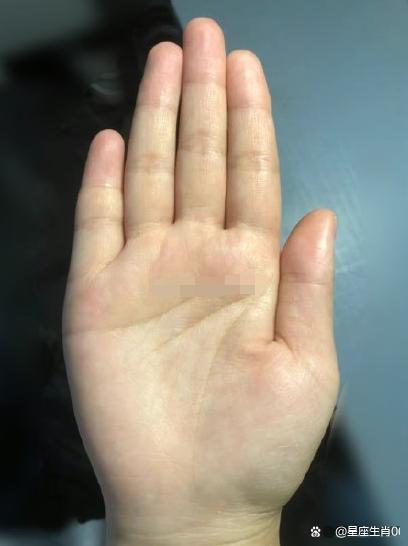 性格有些急躁,不利感情,个性独立不受约束,思考能力强