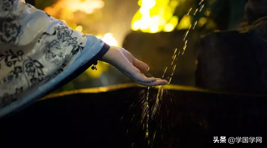 六首催淚詩詞：物是人非事事休，欲語淚先流