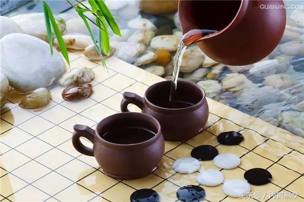 坤造夫宮為用，夫妻感情還是能經得住考驗的