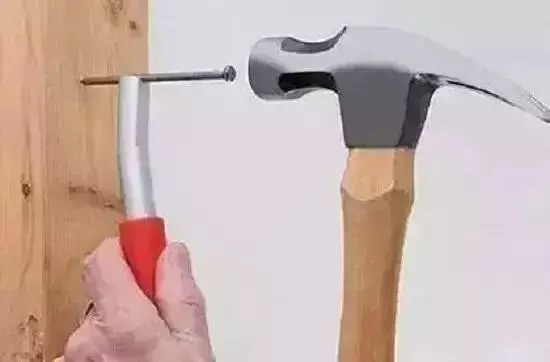 每日風水知識：門後見一物戶主難富貴