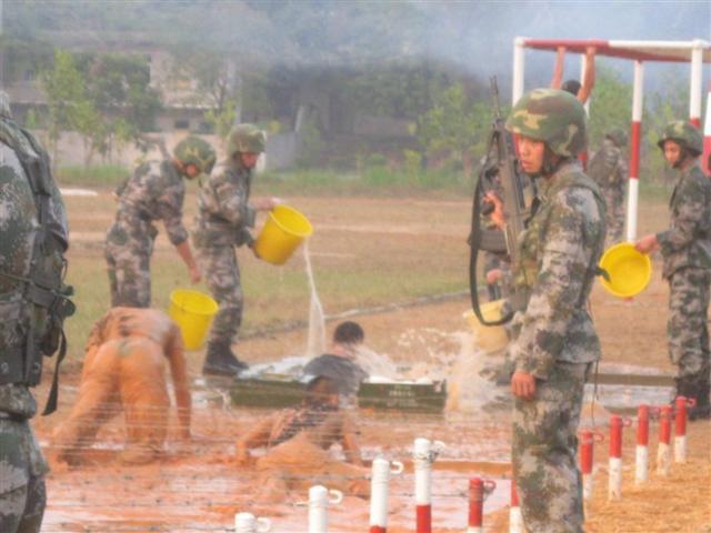 退役老兵和你谈谈军人的责任
