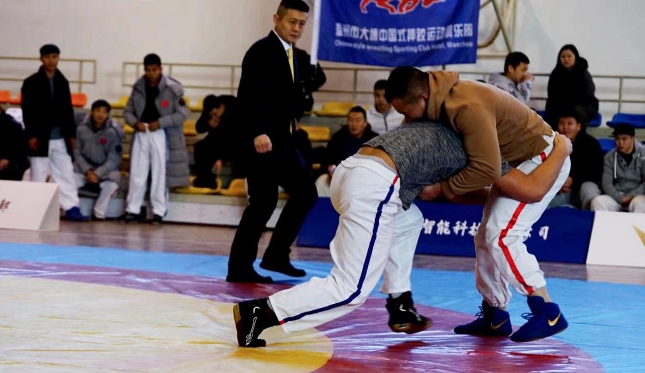 競技體育，摔跤新規則出爐，來自民間，制度上斬斷買通裁判的可能