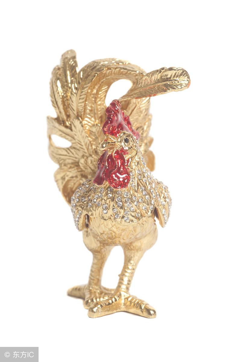 家中擺什麼風水佳？金銅雞有六大風水作用