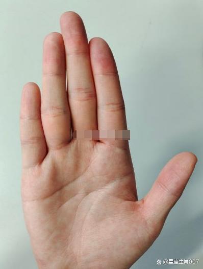 比较重感情的人,为人正直,对爱情专一