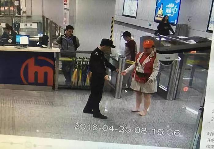 你不經意的善良，我卻銘記一生！看哭了……