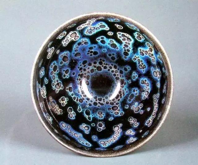 一花一世界，一盞一禪宗