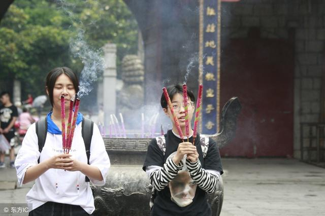 算命大師說我是旺夫相,沒想到結婚之後真的讓我老公的事業……