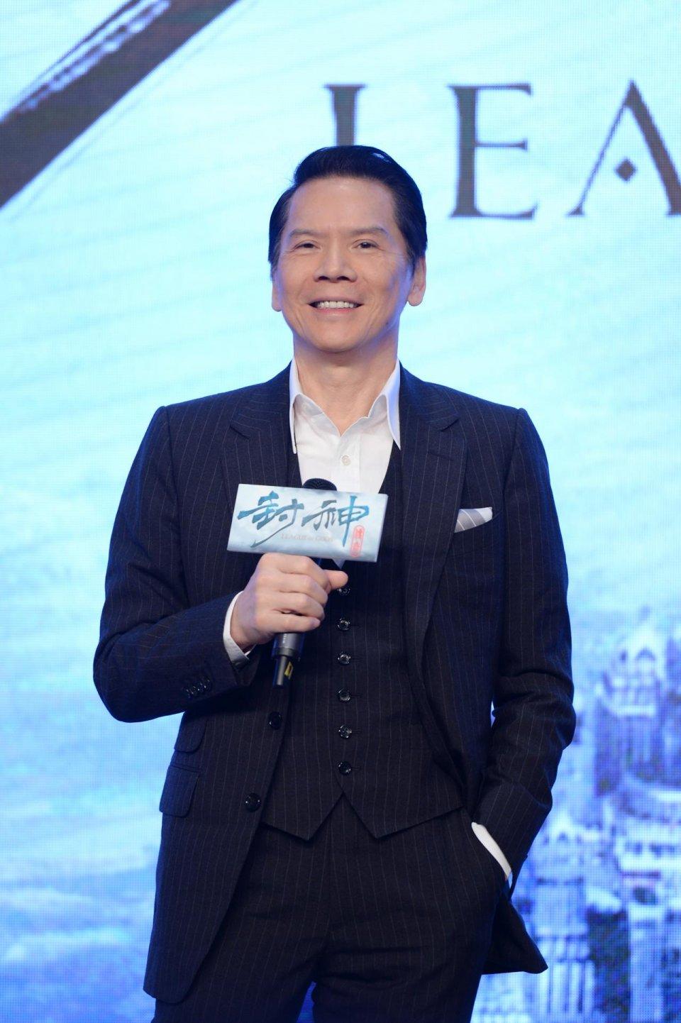 向華強為何能在娛樂圈呼風喚雨？資深算命先生為你深度揭秘