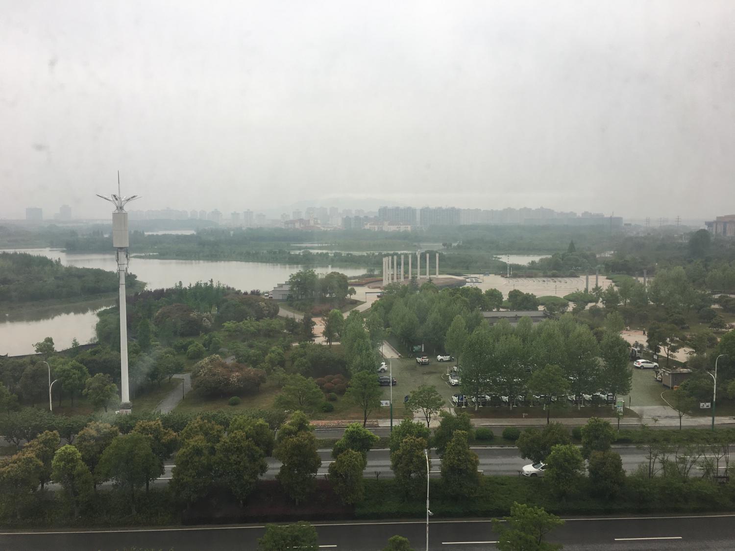 這房子,難怪房東要賣