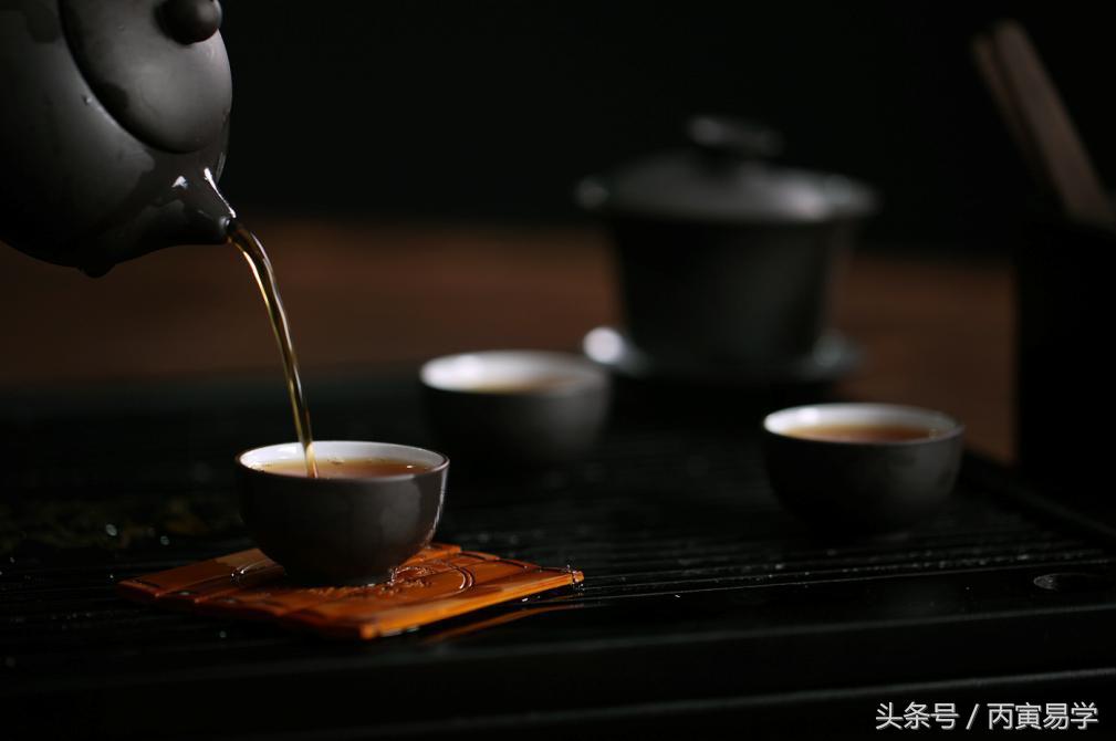 這位先生說他命苦，果真如此嗎