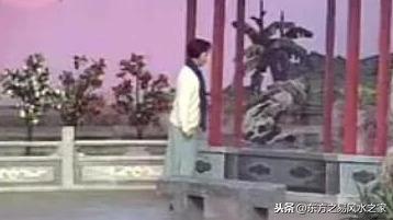 出句，塞翁失馬無顏回，請君對？