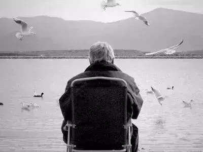 我於昨晚去世,走時心如止水!