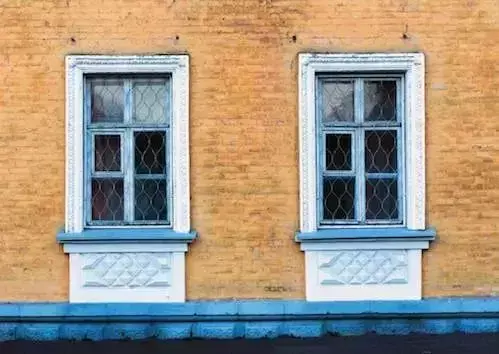 窗戶朝這邊開非常吉利,走鴻運、貴人多