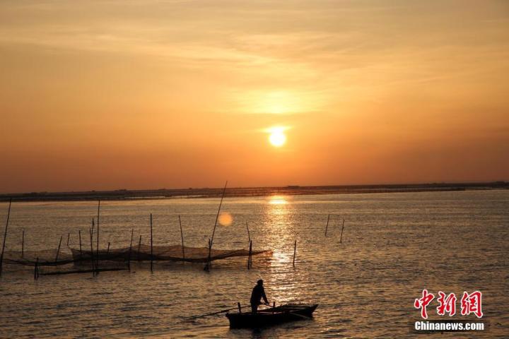 「薦讀」有一種放假叫回家，看完淚奔