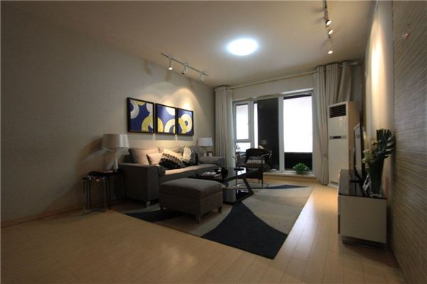 沙發靠牆有什麼說法