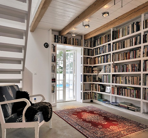 家居大門、客廳、陽台三點成一線不適宜犯穿煞 怎樣化解穿煞