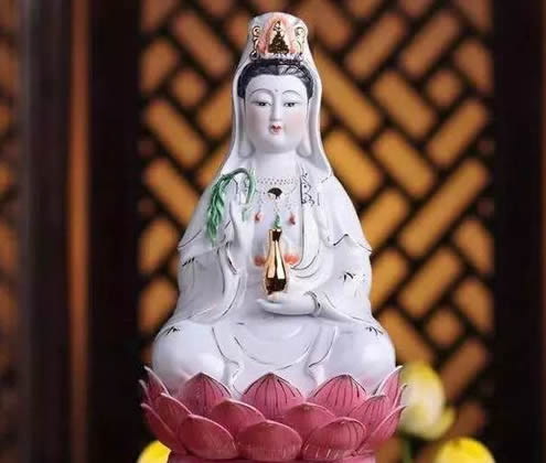 家裡神像擺錯位置，運勢會受阻！