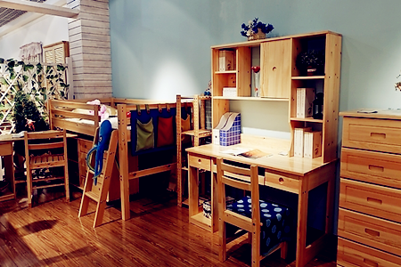 小孩學習不好，書桌位置很重要