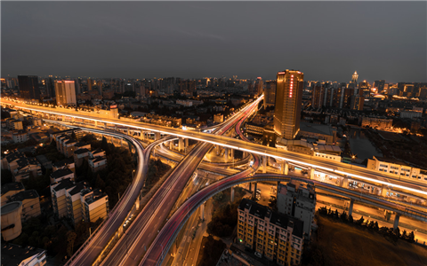 高架橋旁邊的房子風水，寧可在別處租房子都別買