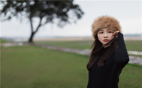 屬金的人穿什麼衣服旺桃花，結合八字強弱來選擇