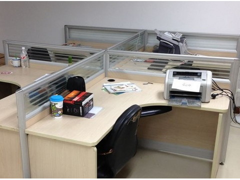 辦公室辦公桌擺放需要避免以下的情況才好