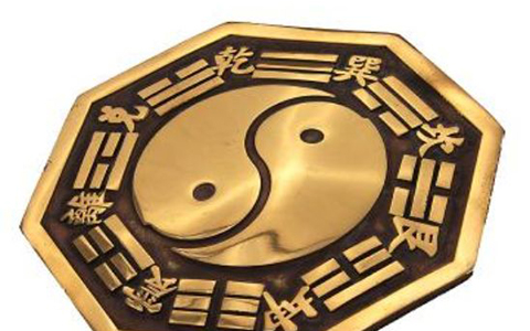 門上掛鏡子有什麼講究？正確擺法才能趕走壞運勢