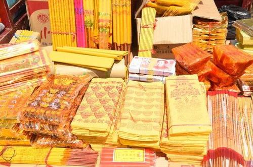 家有喜事可以參加白事嗎 辦喪事有何講究