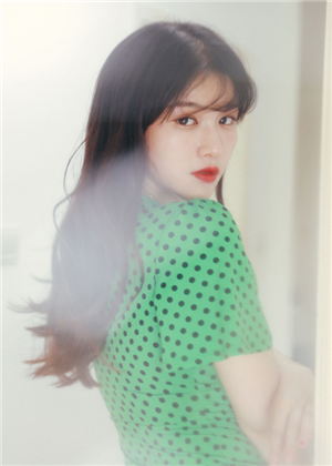 屬金的人穿什麼衣服旺桃花，結合八字強弱來選擇