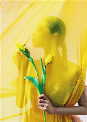 屬金的人穿什麼衣服旺桃花，結合八字強弱來選擇