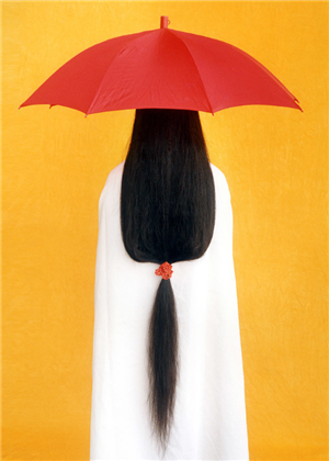 屬金的人穿什麼衣服旺桃花，結合八字強弱來選擇