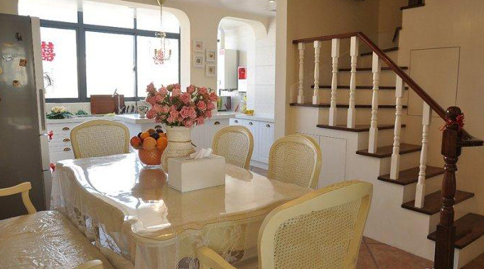 餐桌放什麼花風水好