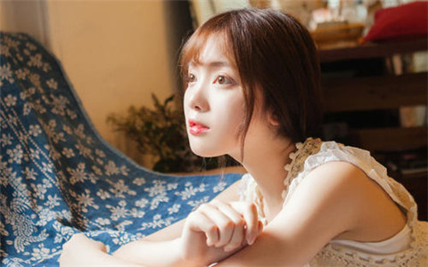 屬水的人穿什麼衣服旺桃花？這些顏色的衣服最旺