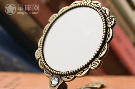 家中鏡子的擺放位置和禁忌風水