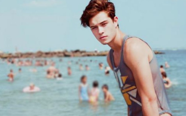 12月15日生日書怎麼看 12月15日生人為人張揚