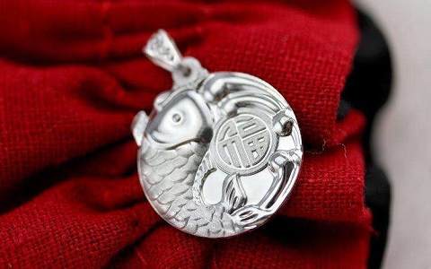 佩戴銀飾有什麼好處？不僅僅是戴著好看哦