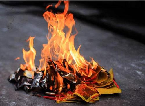 家有喜事可以參加白事嗎 辦喪事有何講究