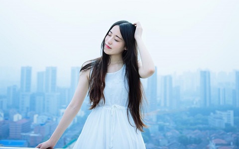 屬土的人穿什麼衣服旺桃花,換件衣服輕松提升感情運!